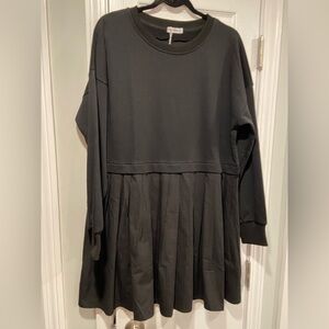 NWT Ugerlov Size S Black Oversized Pleated Skirt Long Sleeve Crew Mini Dress